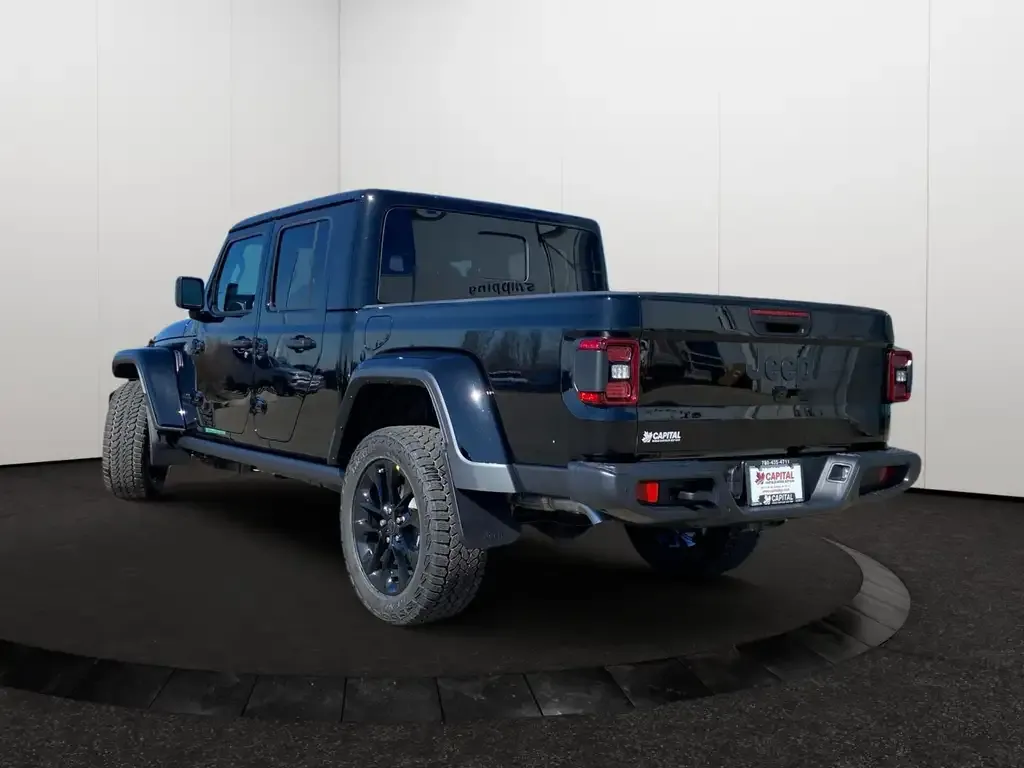 Jeep Gladiator 2026 photo 4