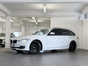 BMW 320D 2012 photo 2