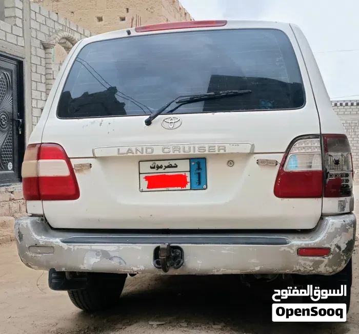 Toyota Land Cruiser 1999 photo 2