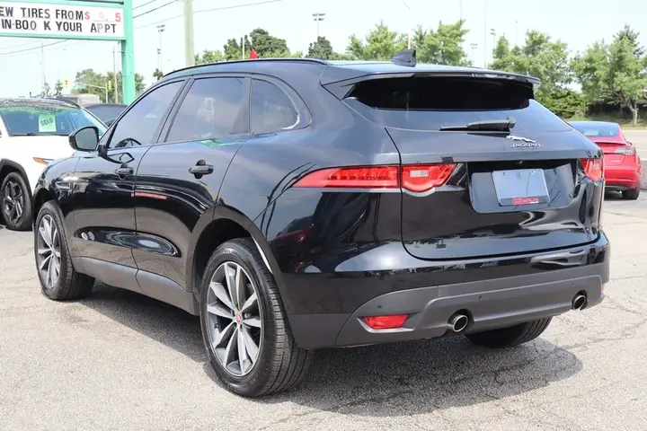 Jaguar F-Pace 2019 photo 5