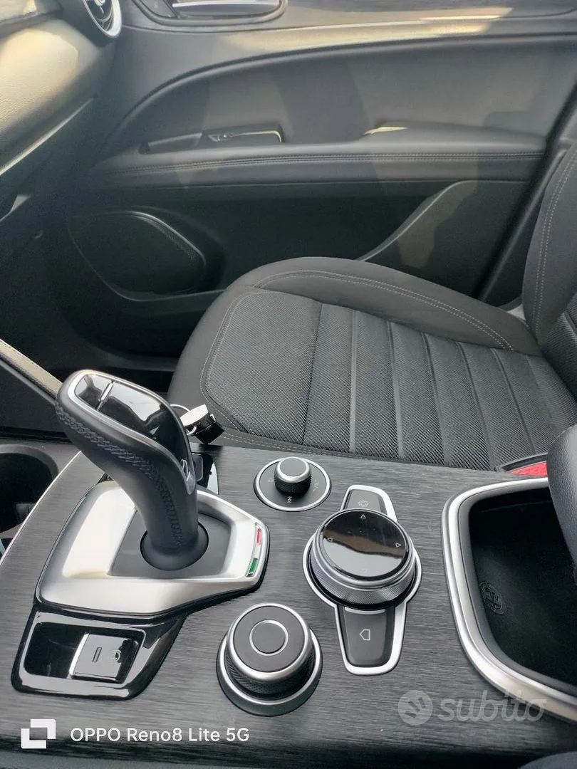 Alfa Romeo Stelvio 2021 photo 4