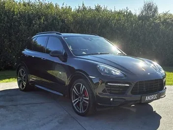 Porsche Cayenne 2014 photo 2
