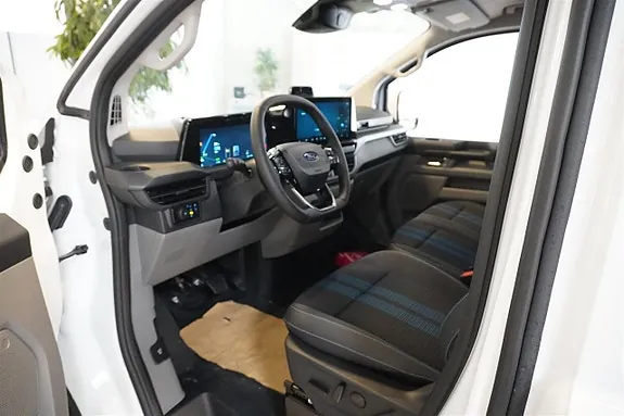 Ford Transit Custom 2026 photo 2
