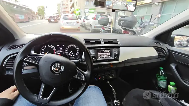 Skoda Fabia 2018 photo 2