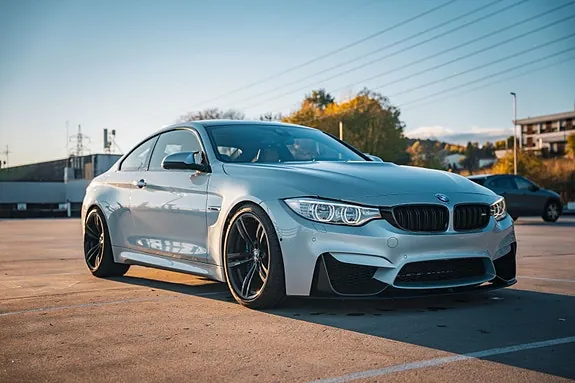 BMW M4 2015 photo 3