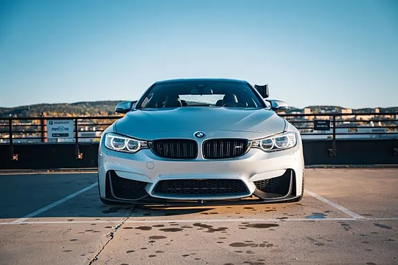 BMW M4 2015 photo 2