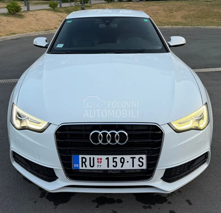 Audi A5 2013 photo 2