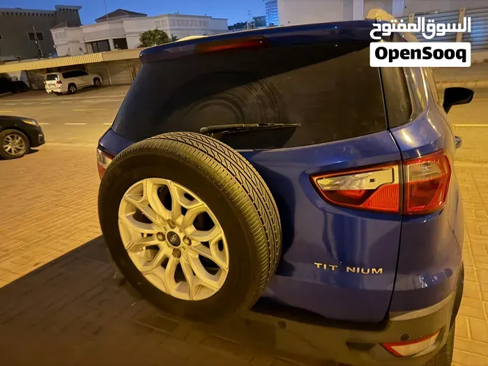 Ford Escape 2015 photo 2