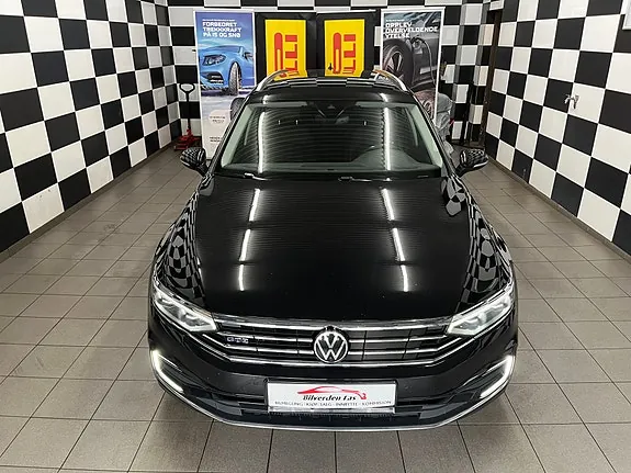 Volkswagen Passat 2023 photo 4