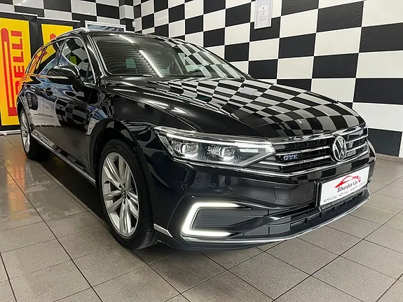 Volkswagen Passat 2023 photo 5