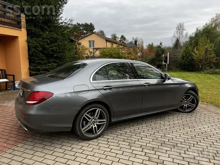 Mercedes-Benz E350 2017 photo 4