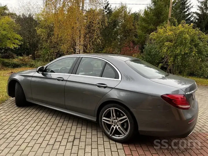 Mercedes-Benz E350 2017 photo 3