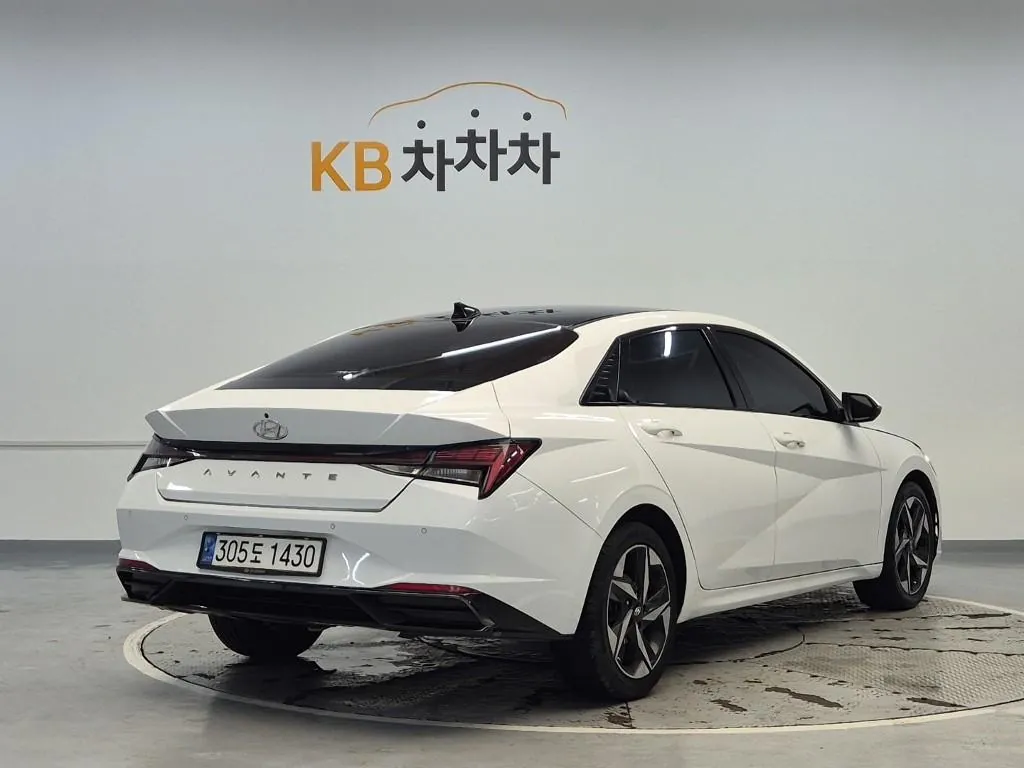 Hyundai Avante 2021 photo 3