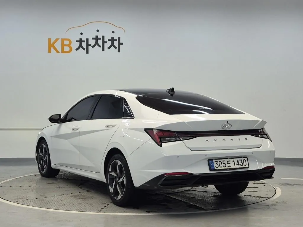 Hyundai Avante 2021 photo 2