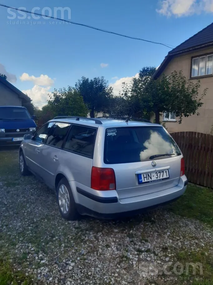 Volkswagen Passat 1999 photo 2
