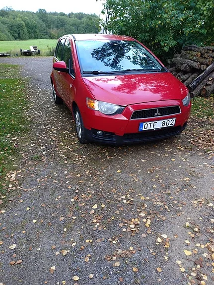 Mitsubishi Colt 2011 photo 2