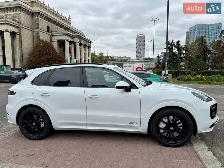 Porsche Cayenne 2020 photo 3