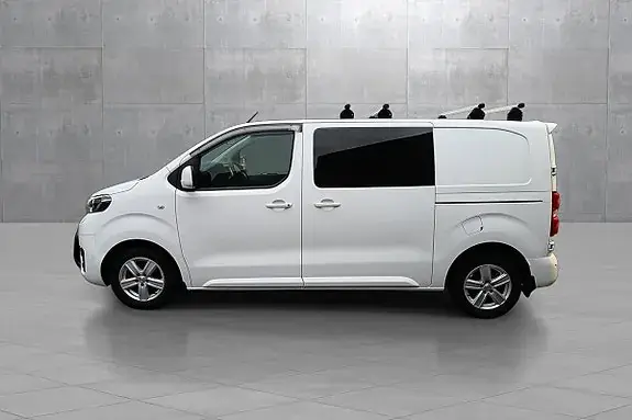 Toyota Proace 2022 photo 2
