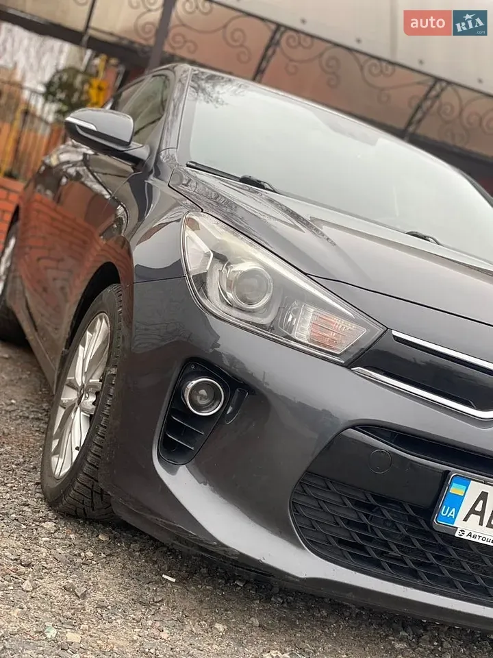 Kia Rio 2018 photo 5