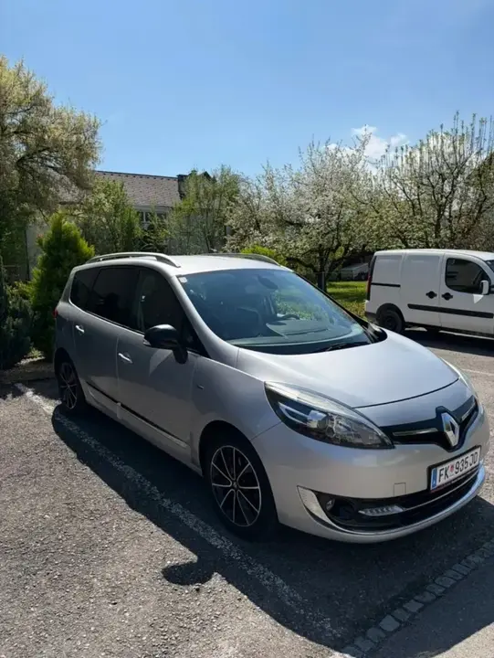Renault Scenic 2014 photo 2
