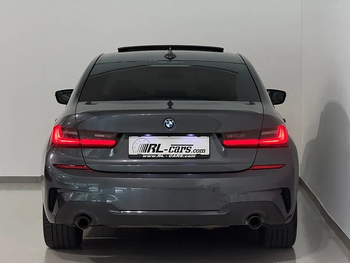 BMW 3 Series 2022 photo 3
