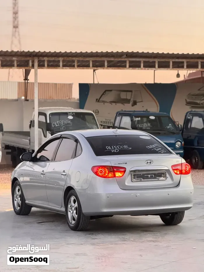 Hyundai Avante 2010 photo 4