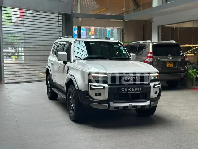 Toyota Land Cruiser Prado 2025 photo 3