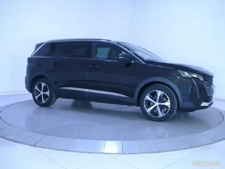 Peugeot 5008 2023 photo 4
