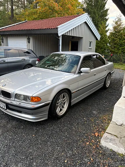 BMW 740I