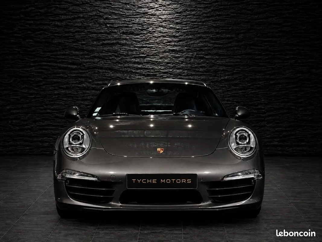 Porsche 911 2012 photo 2