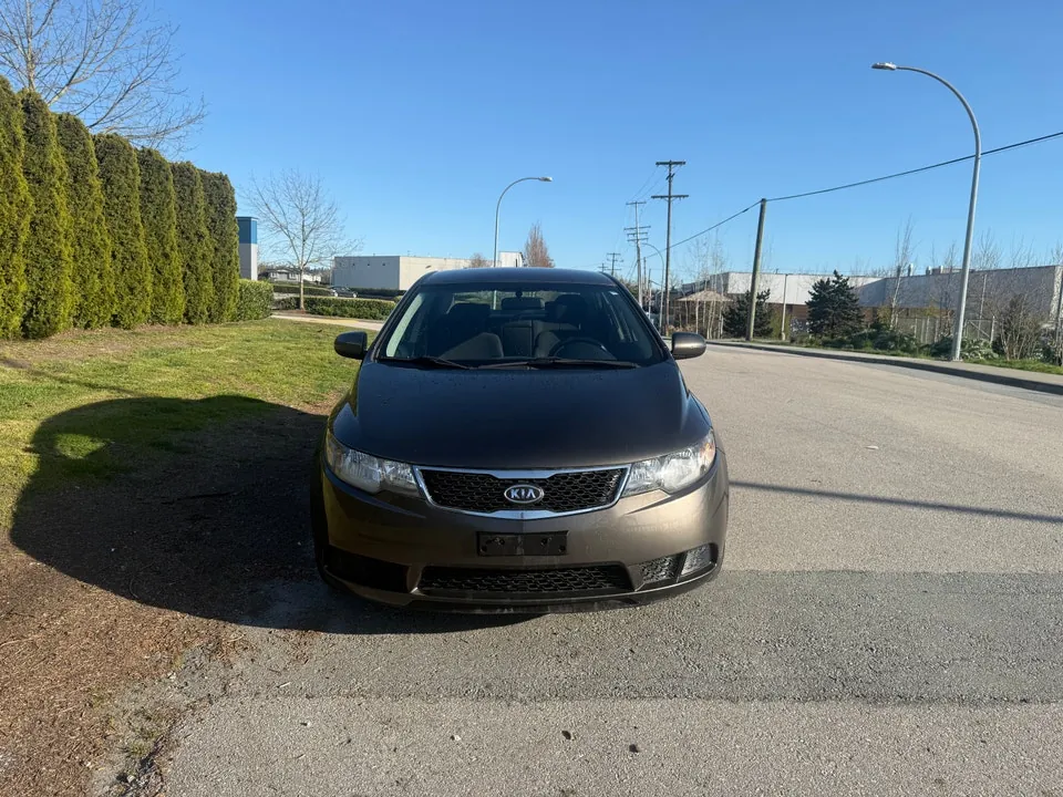 Kia Forte 2011 photo 5