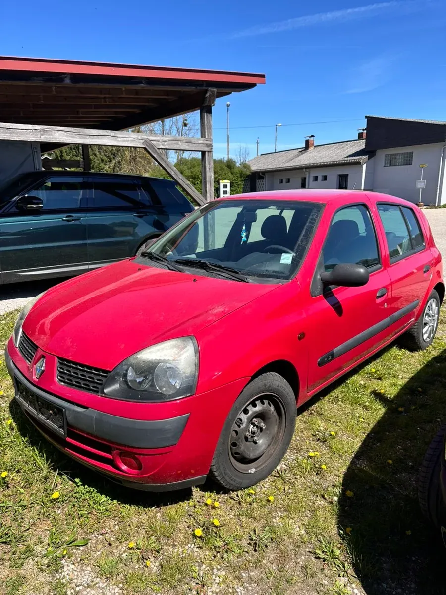 Renault Clio 2002 photo 2