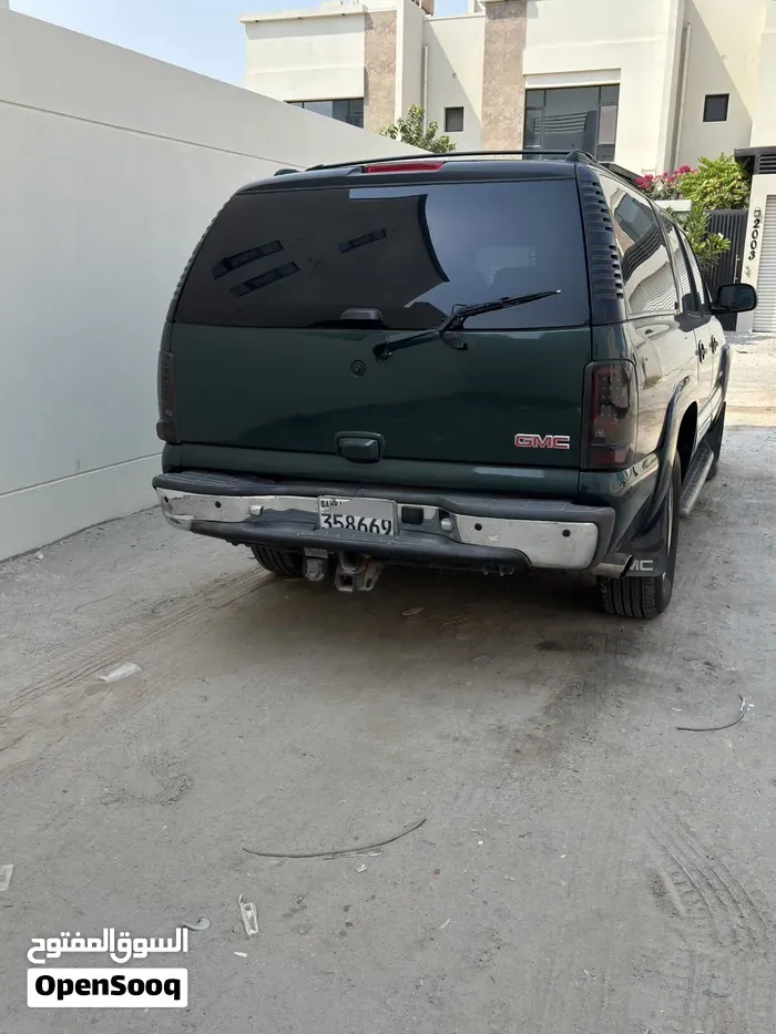 GMC Suburban 2006 photo 4