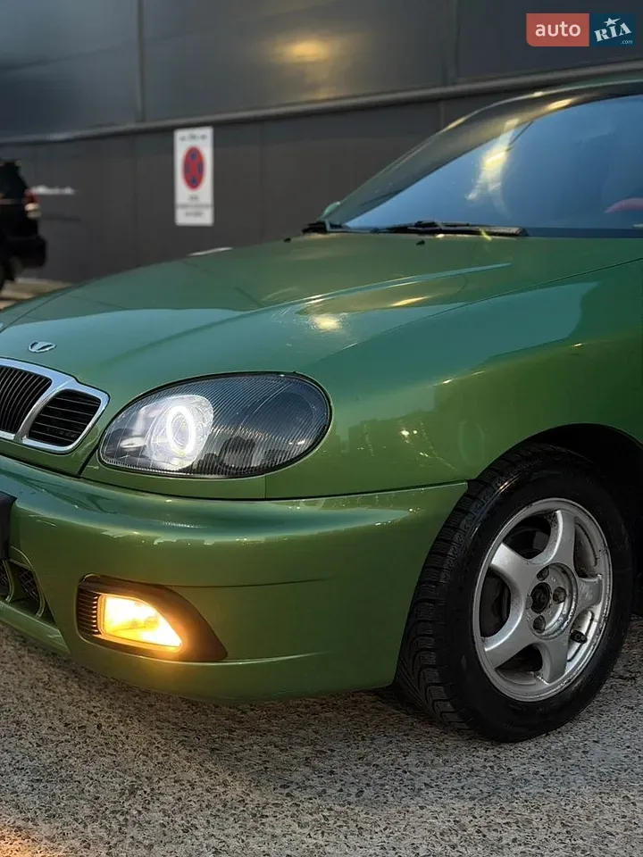 Daewoo Lanos 2003 photo 2