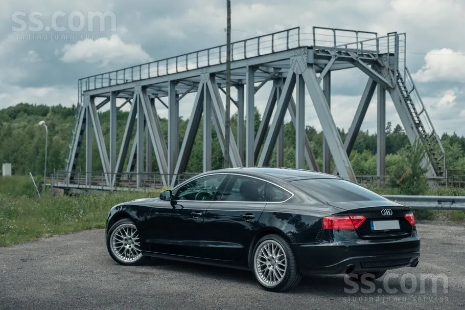 Audi A5 2010 photo 3