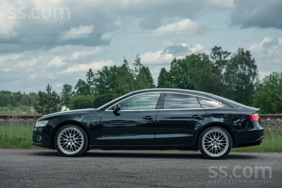 Audi A5 2010 photo 4