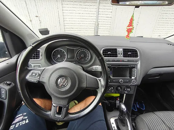 Volkswagen Polo 2011 photo 5