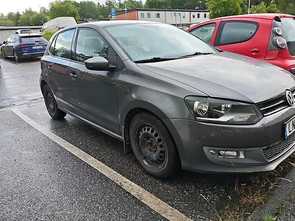 Volkswagen Polo 2011 photo 2