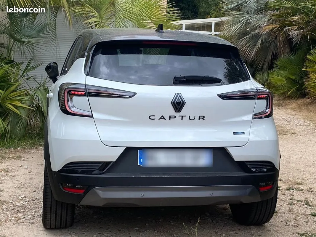 Renault Captur 2026 photo 2