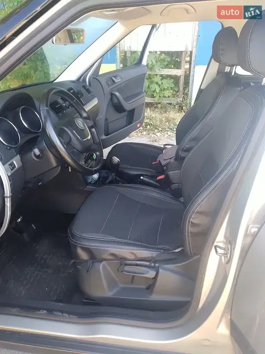 Skoda Yeti 2009 photo 4