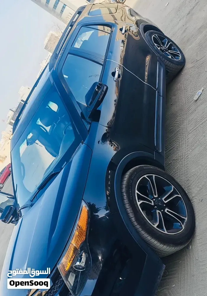 Ford Explorer 2013 photo 3
