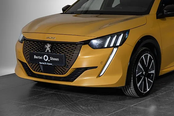 Peugeot E-208 2020 photo 2