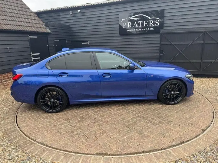 BMW 3 Series 2021 photo 5