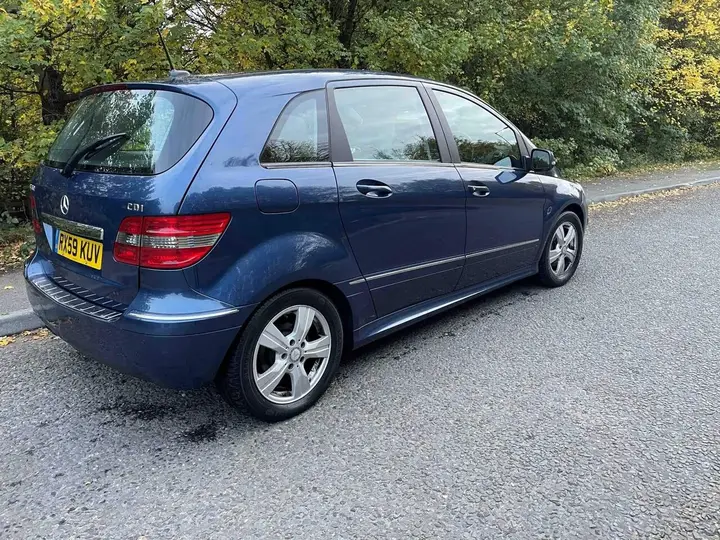 Mercedes-Benz B-Class 2009 photo 5