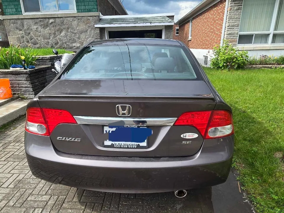 Honda Civic 2011 photo 2