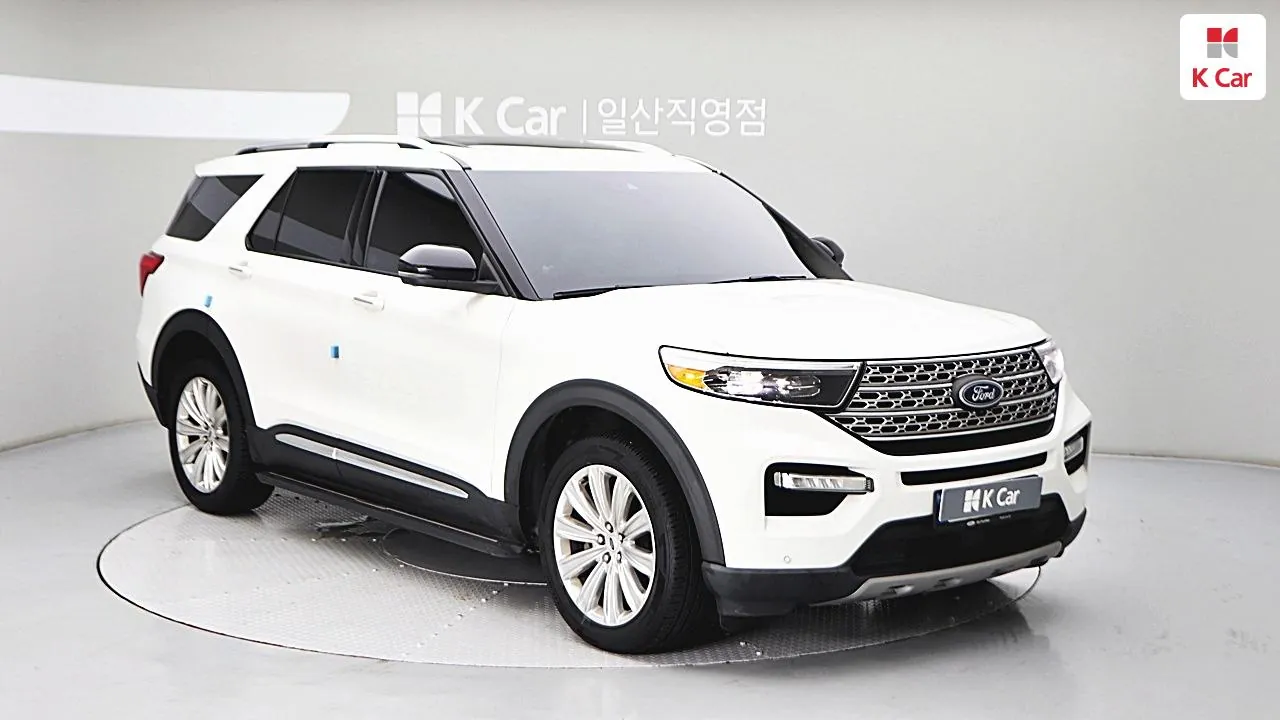 Ford Explorer 2022 photo 3