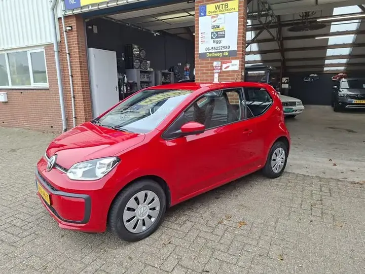Volkswagen Up 2019 photo 2