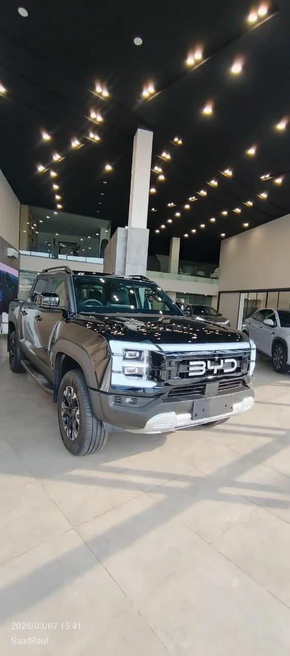BYD Shark 6