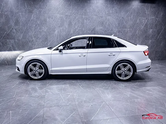 Audi A3 2017 photo 3