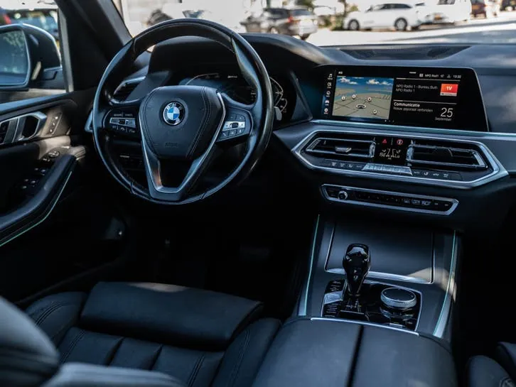 BMW X5 2020 photo 2